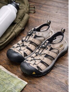 KEEN Whisper Sandals Women’s Waterproof Hiking Shoes Outdoor Sport Comfort